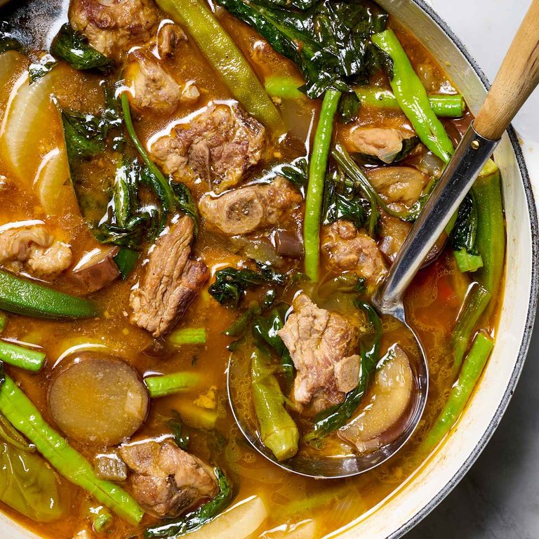 Pork Sinigang Recipe (Sinigang na Baboy)